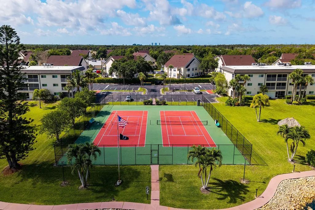 1000 Manatee Road Naples FL 34114