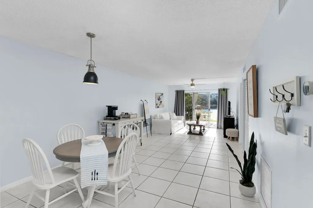 1000 Manatee Road Naples FL 34114