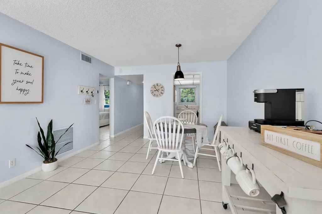 1000 Manatee Road Naples FL 34114