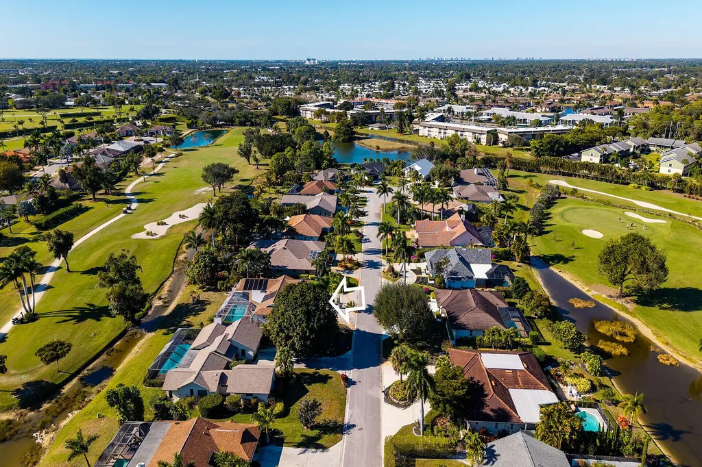 178 Torrey Pines Point Naples FL 34113