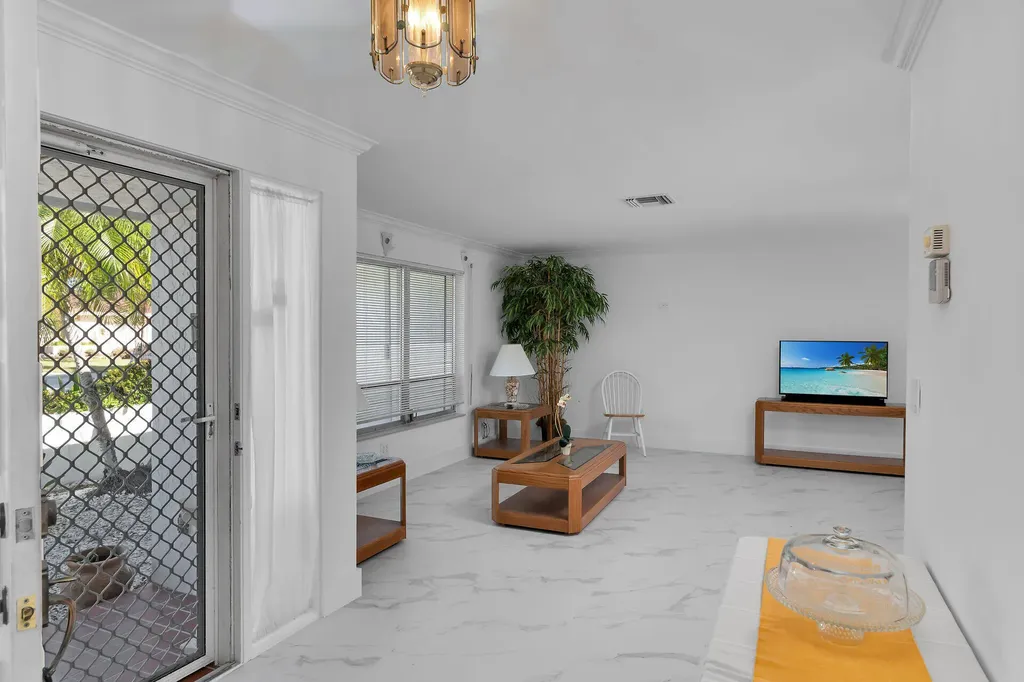 178 Torrey Pines Point Naples FL 34113