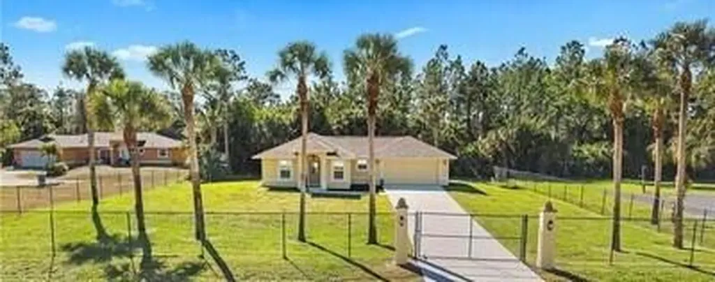 1580 16th Street NE Naples FL 34120