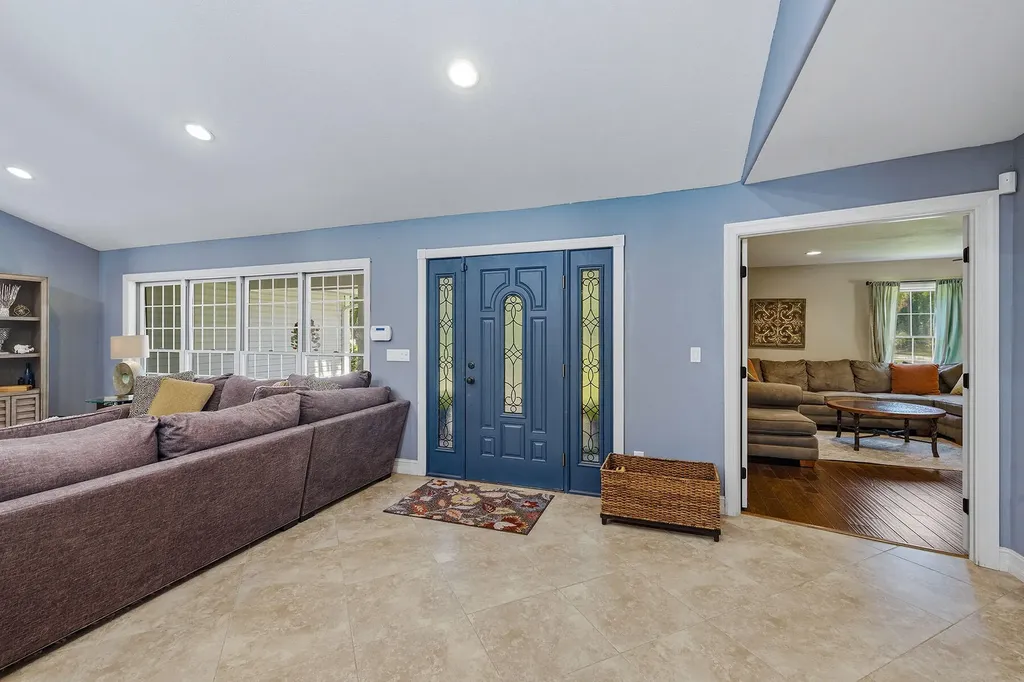 3731 5th Avenue NW Naples FL 34120