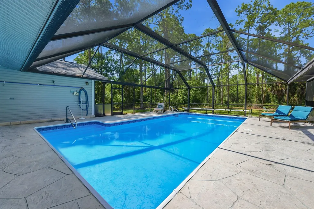 3731 5th Avenue NW Naples FL 34120
