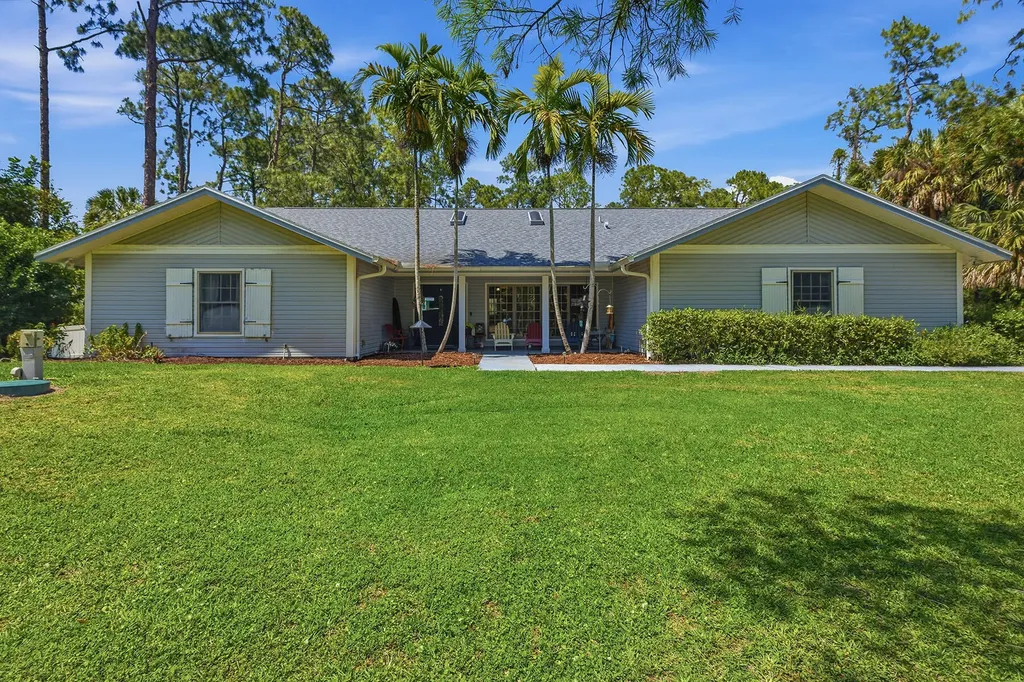 3731 5th Avenue NW Naples FL 34120