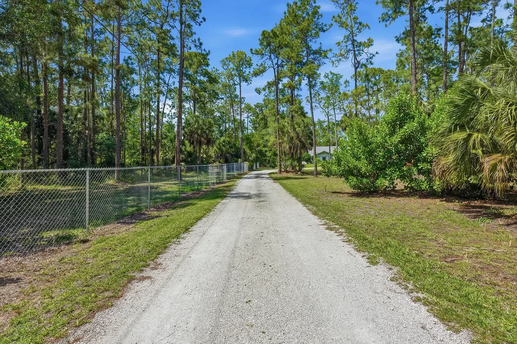 3731 5th Avenue NW Naples FL 34120
