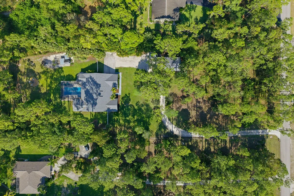 3731 5th Avenue NW Naples FL 34120