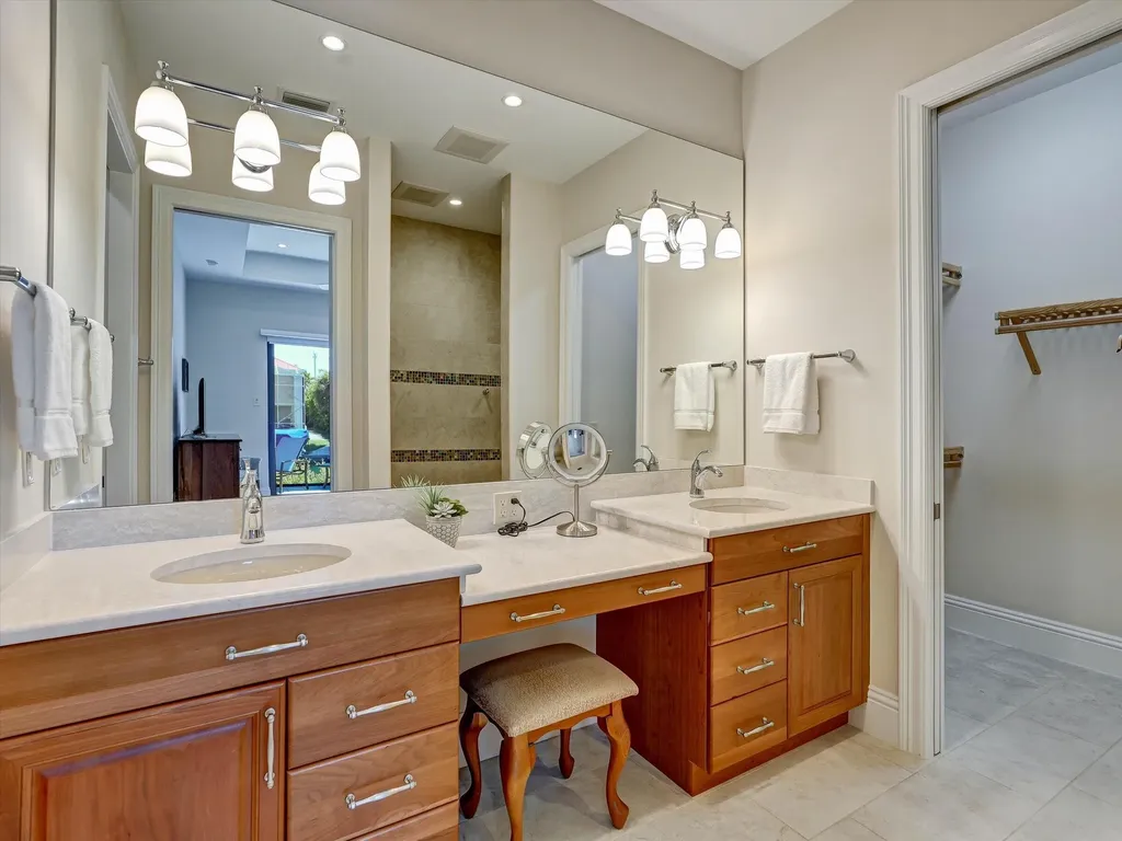 1065 Cottonwood Court Marco Island FL 34145
