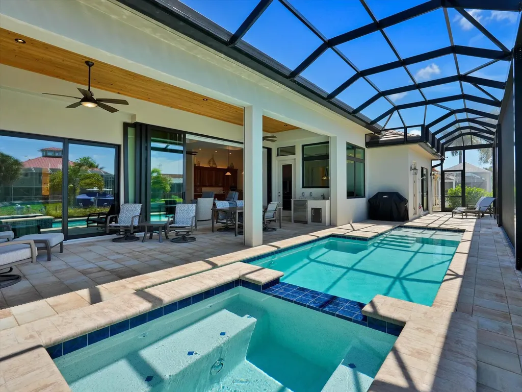 1065 Cottonwood Court Marco Island FL 34145