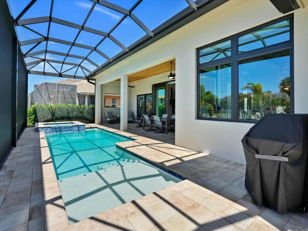 1065 Cottonwood Court Marco Island FL 34145