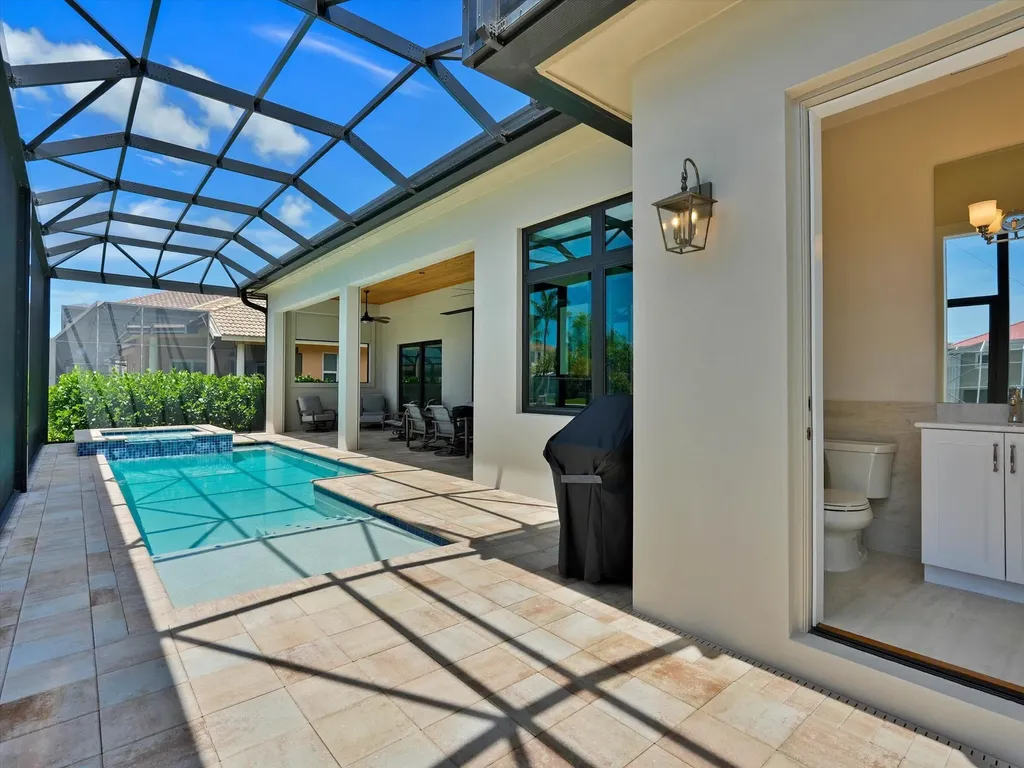1065 Cottonwood Court Marco Island FL 34145
