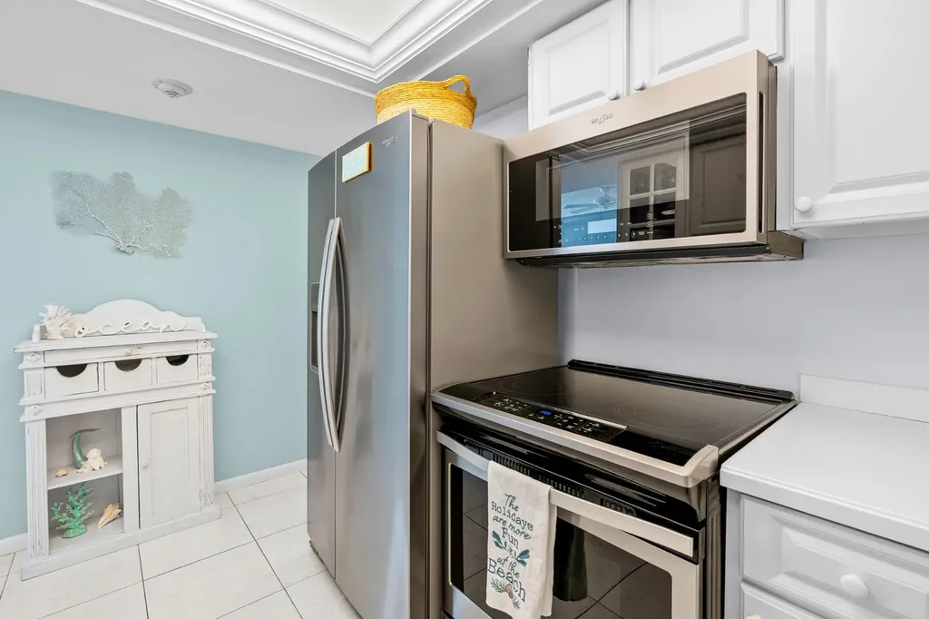 220 Seaview Court Marco Island FL 34145