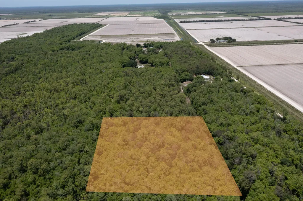 Xxx Lager Lane Naples FL 34114