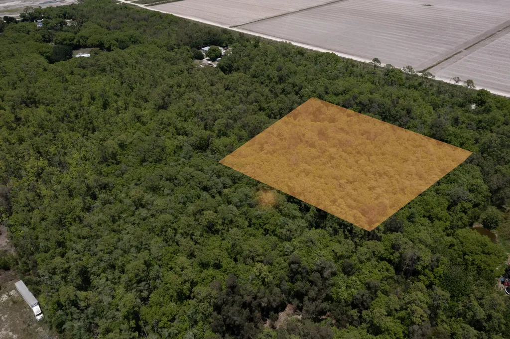 Xxx Lager Lane Naples FL 34114