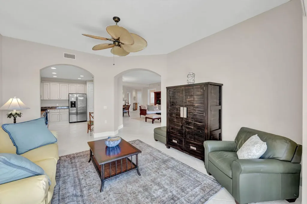 9038 Cascada Way Naples FL 34114