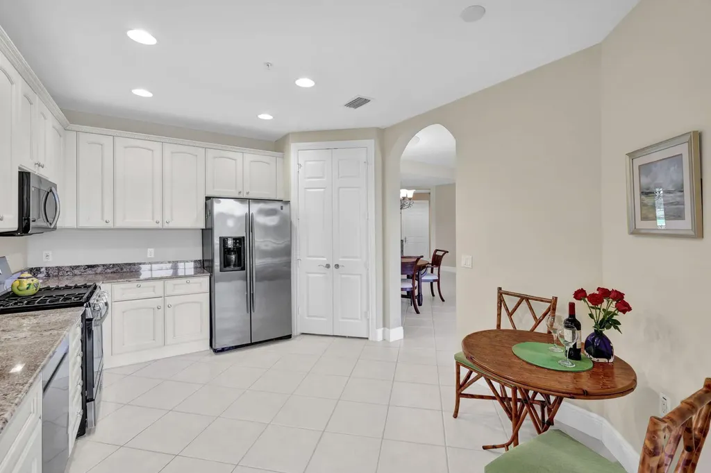 9038 Cascada Way Naples FL 34114