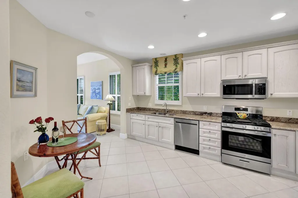 9038 Cascada Way Naples FL 34114