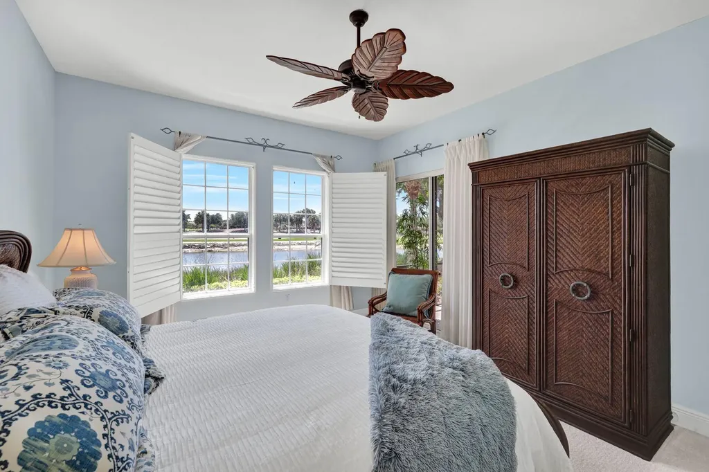 9038 Cascada Way Naples FL 34114