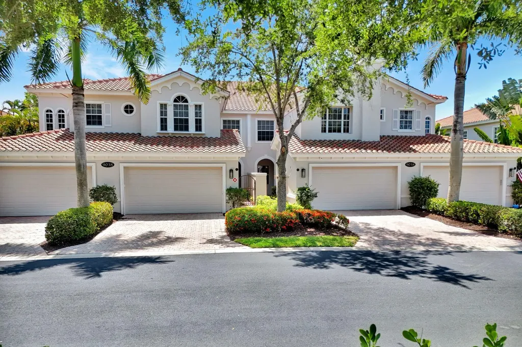 9038 Cascada Way Naples FL 34114
