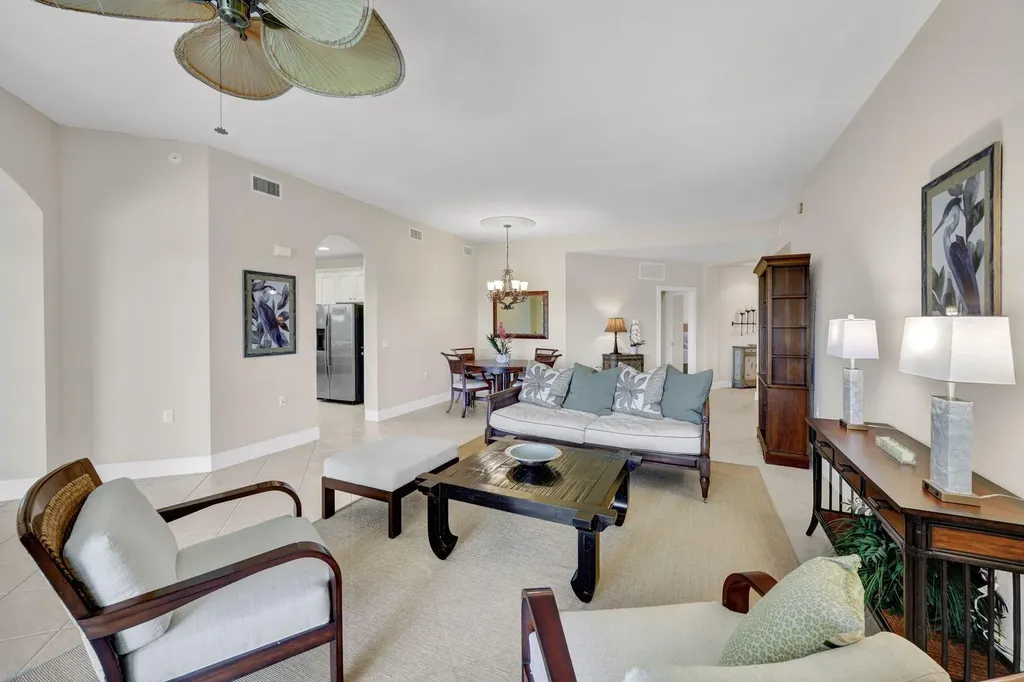9038 Cascada Way Naples FL 34114