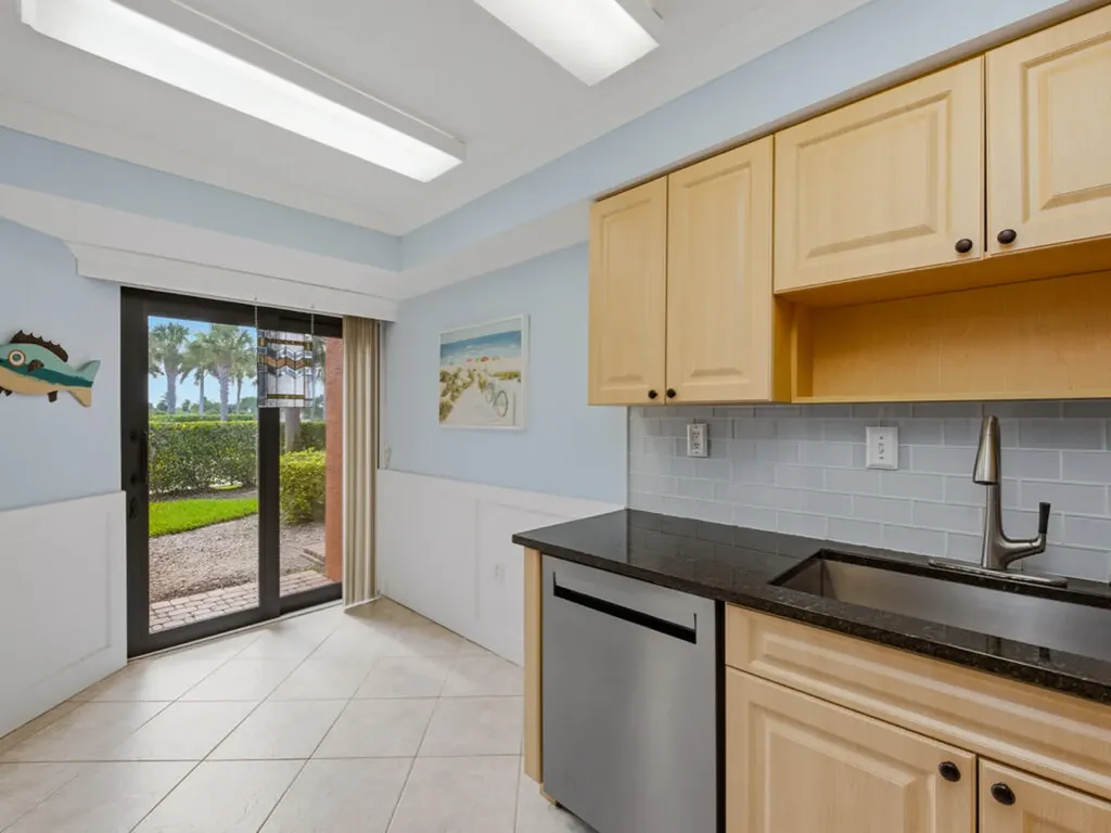 1512 Mainsail Drive Naples FL 34114