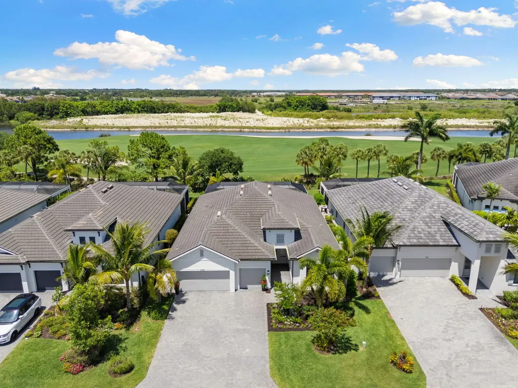 3135 Heather Glen Court Naples FL 34114