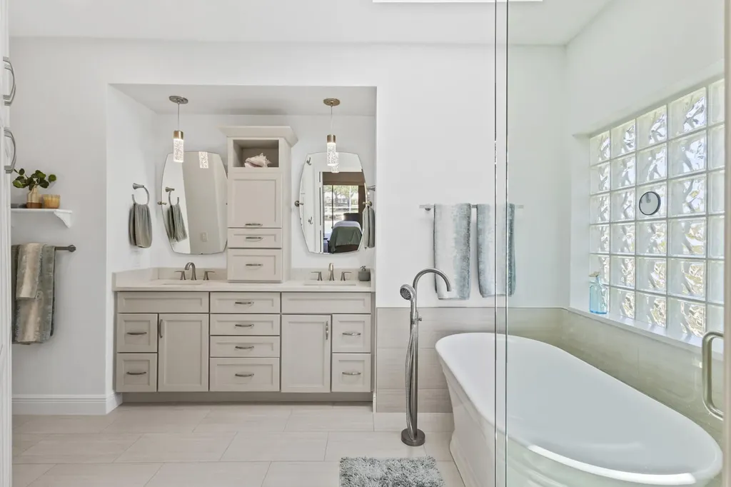 1084 Whiteheart Court Marco Island FL 34145
