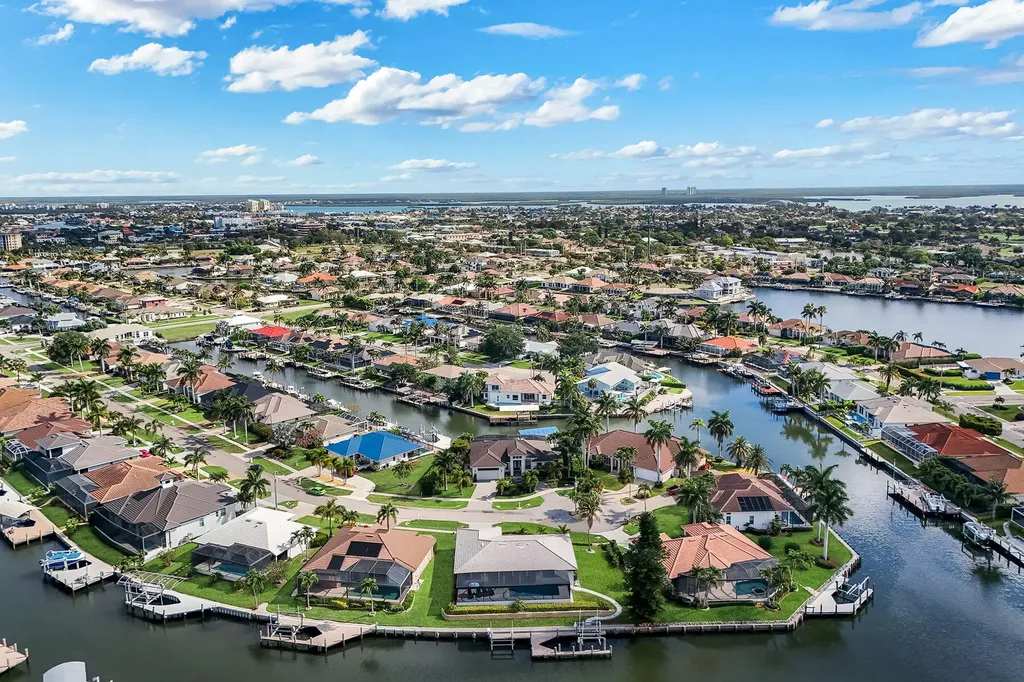 260 Marquesas Court Marco Island FL 34145