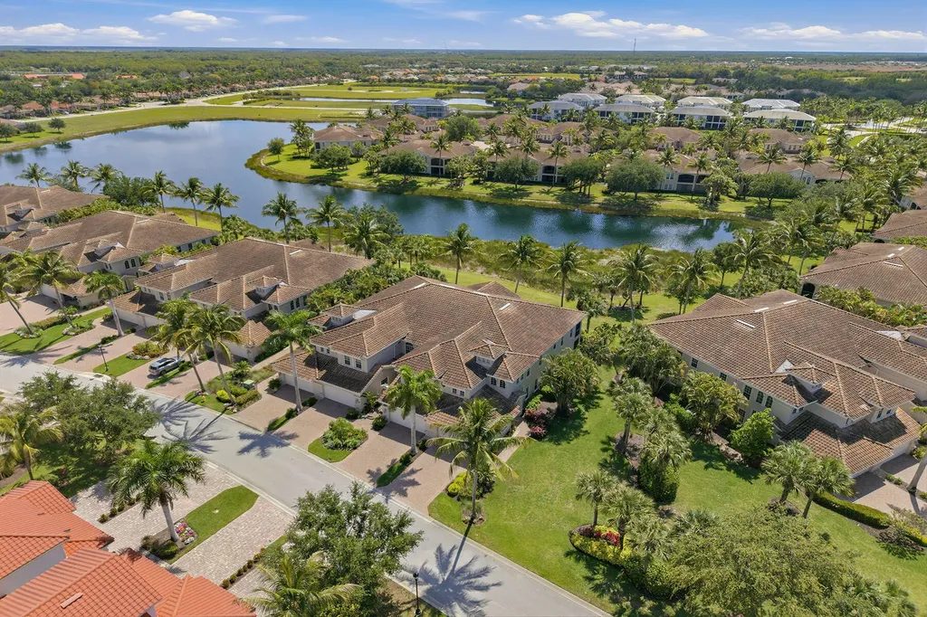 3176 Serena Lane Naples FL 34114