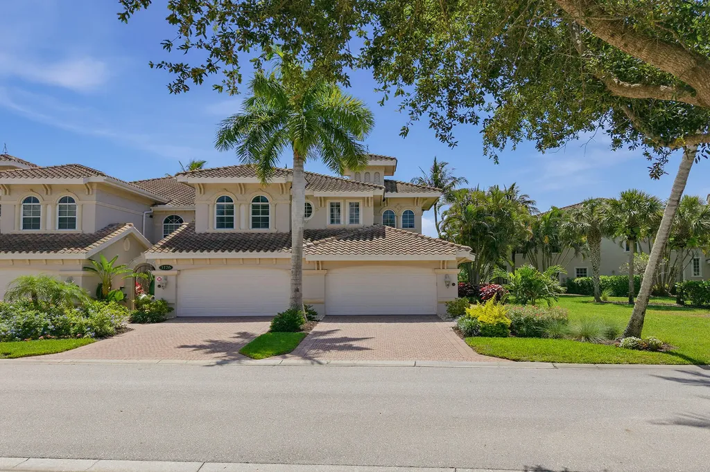 3176 Serena Lane Naples FL 34114