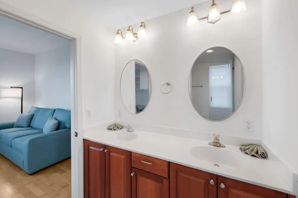 337 Vintage Bay Drive Marco Island FL 34145