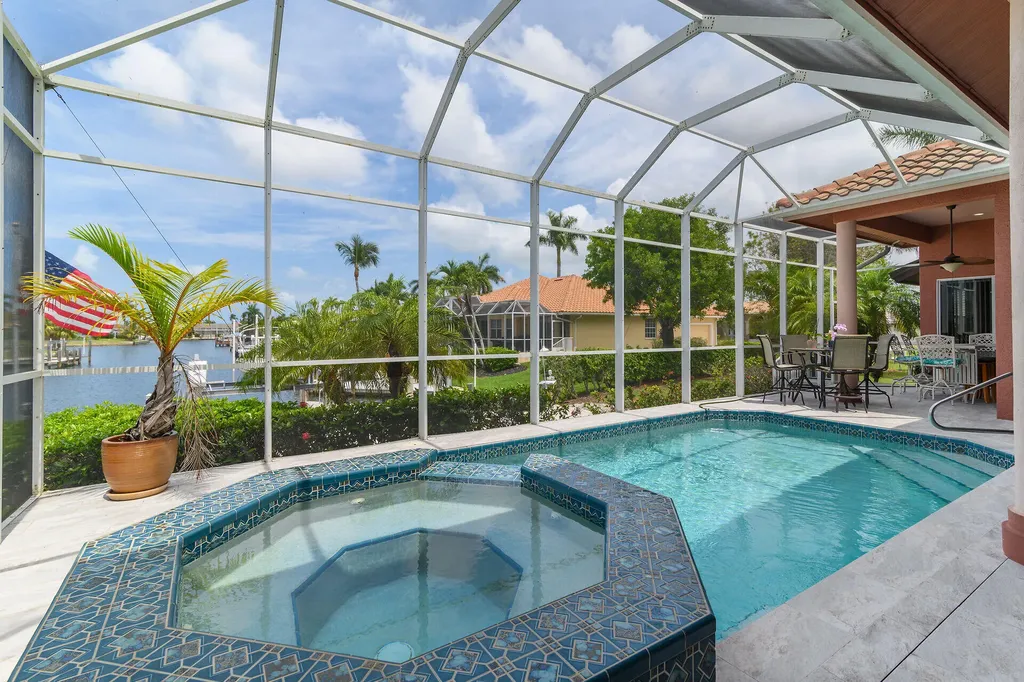 98 Gulfport Court Marco Island FL 34145