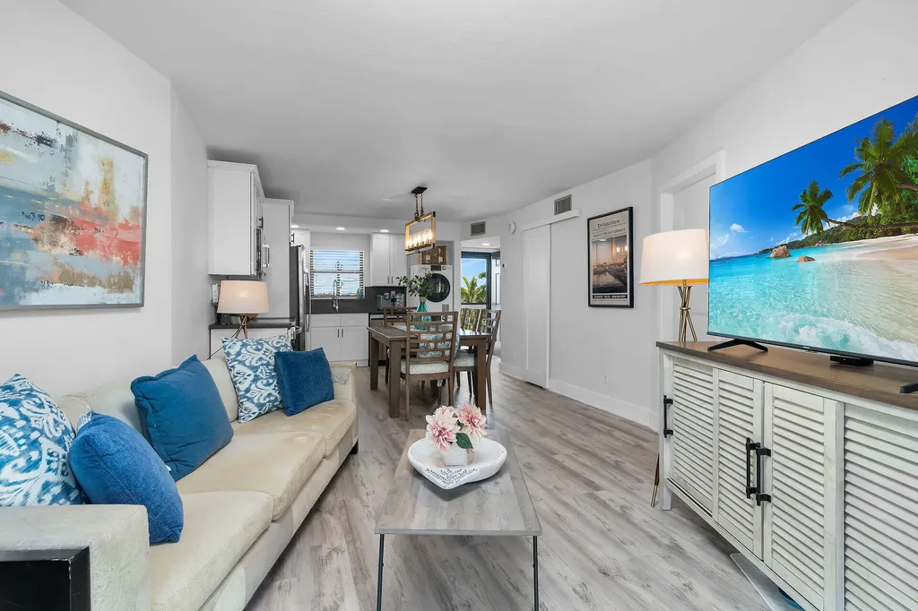 1011 Anglers Cove Marco Island FL 34145