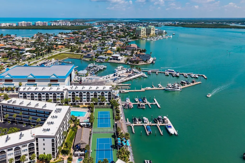 1011 Anglers Cove Marco Island FL 34145