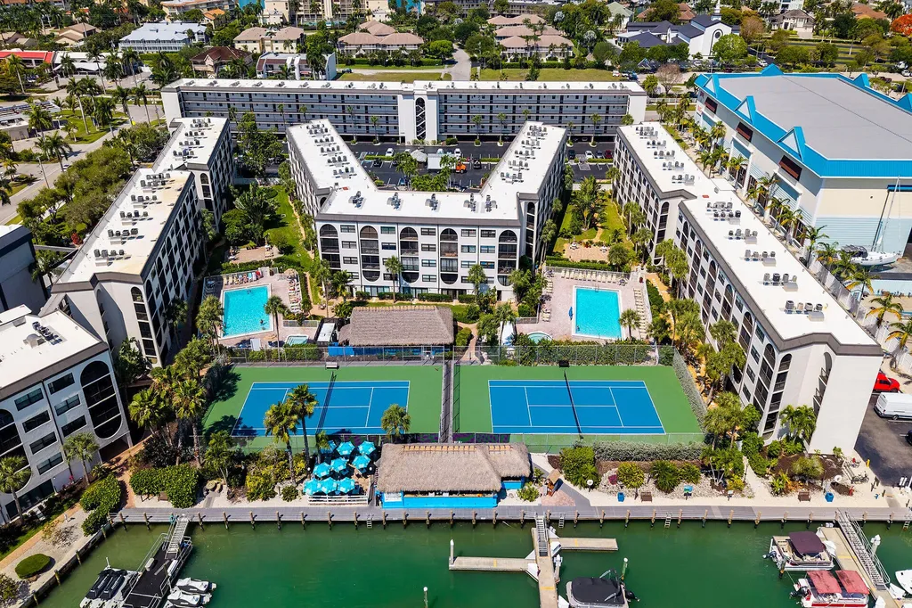 1011 Anglers Cove Marco Island FL 34145