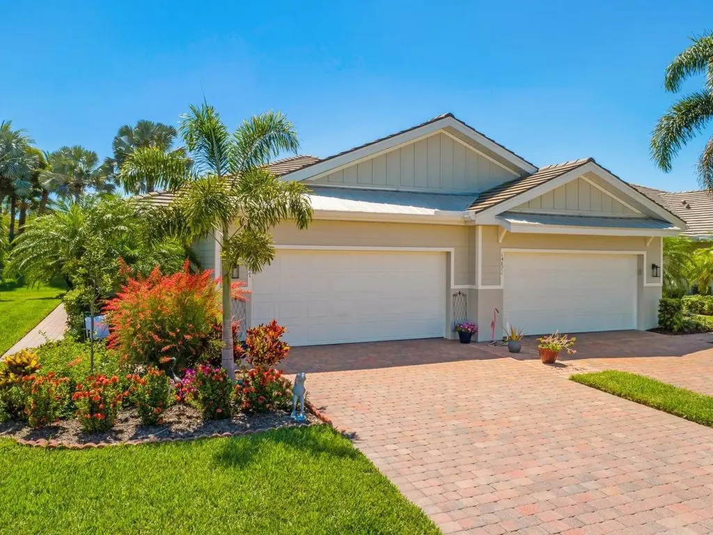 14867 Edgewater Circle Naples FL 34114