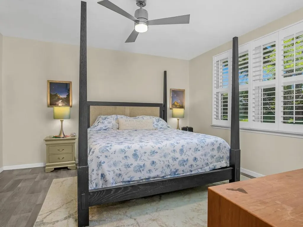 14867 Edgewater Circle Naples FL 34114