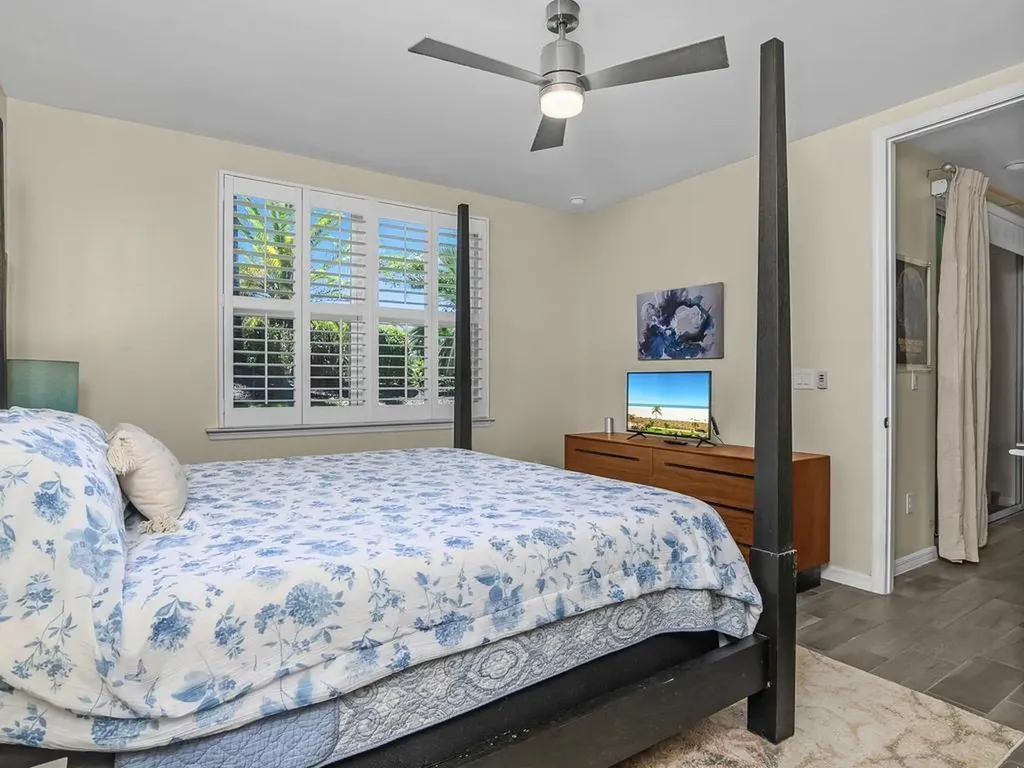 14867 Edgewater Circle Naples FL 34114