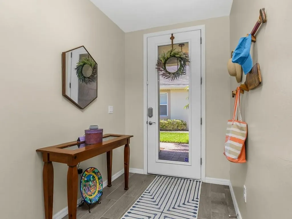14867 Edgewater Circle Naples FL 34114