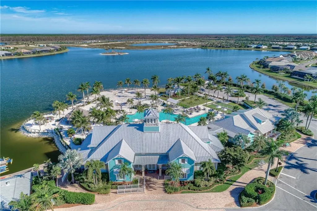 14867 Edgewater Circle Naples FL 34114