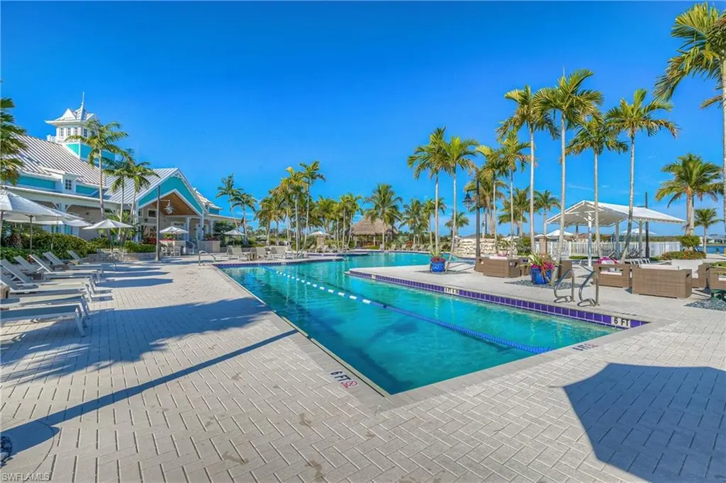 14867 Edgewater Circle Naples FL 34114