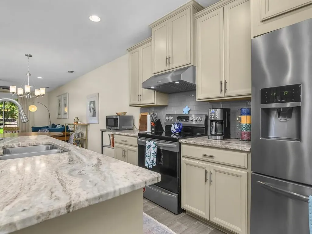 14867 Edgewater Circle Naples FL 34114