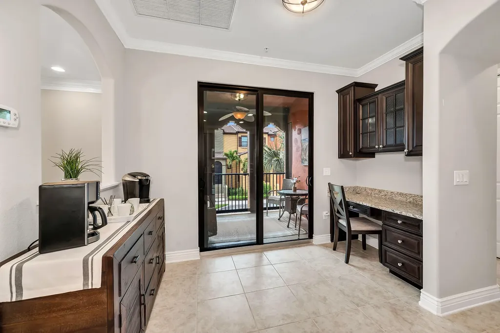 9066 Albion Lane N Naples FL 34113