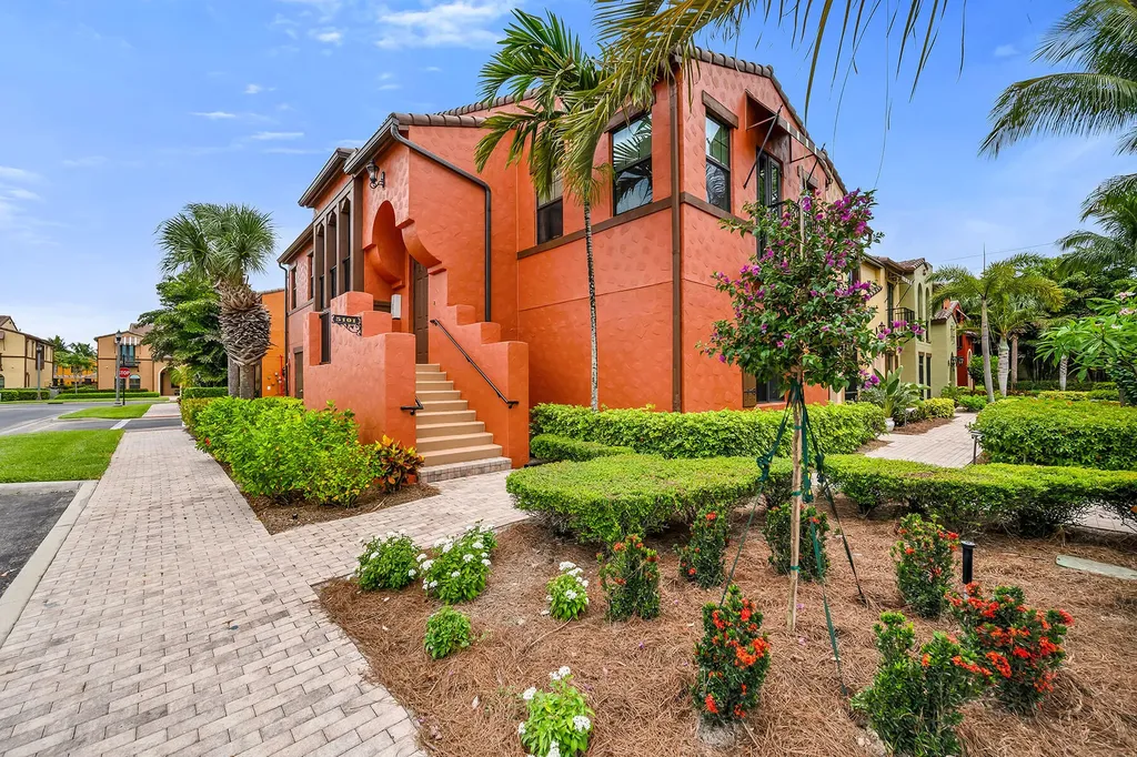 9066 Albion Lane N Naples FL 34113