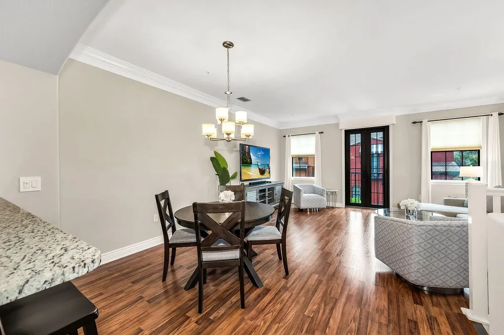 9066 Albion Lane N Naples FL 34113