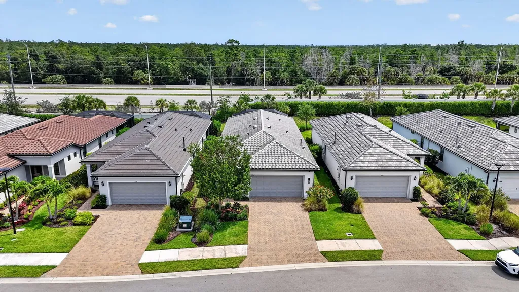 2174 Yellowfin Circle Naples FL 34114