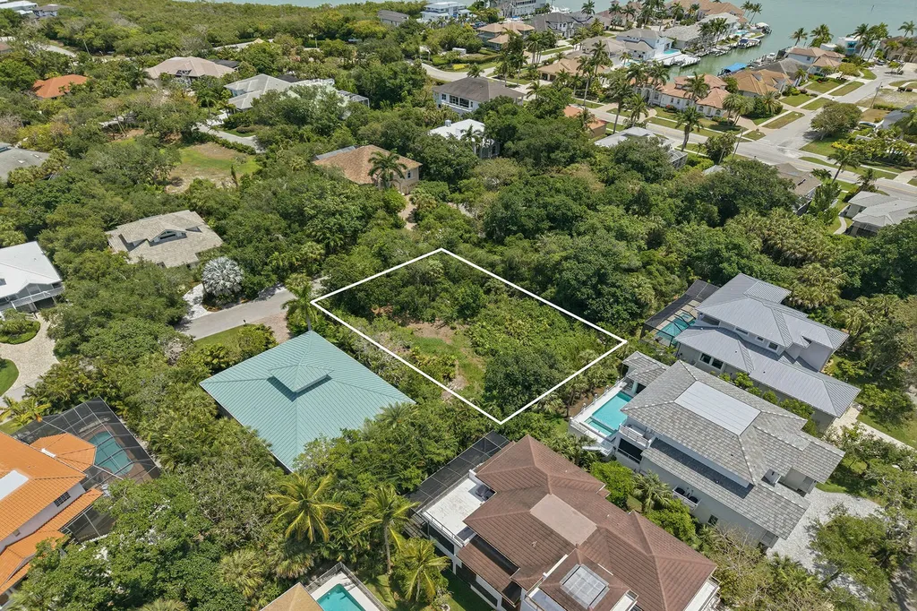 375 Gumbo Limbo Lane Marco Island FL 34145
