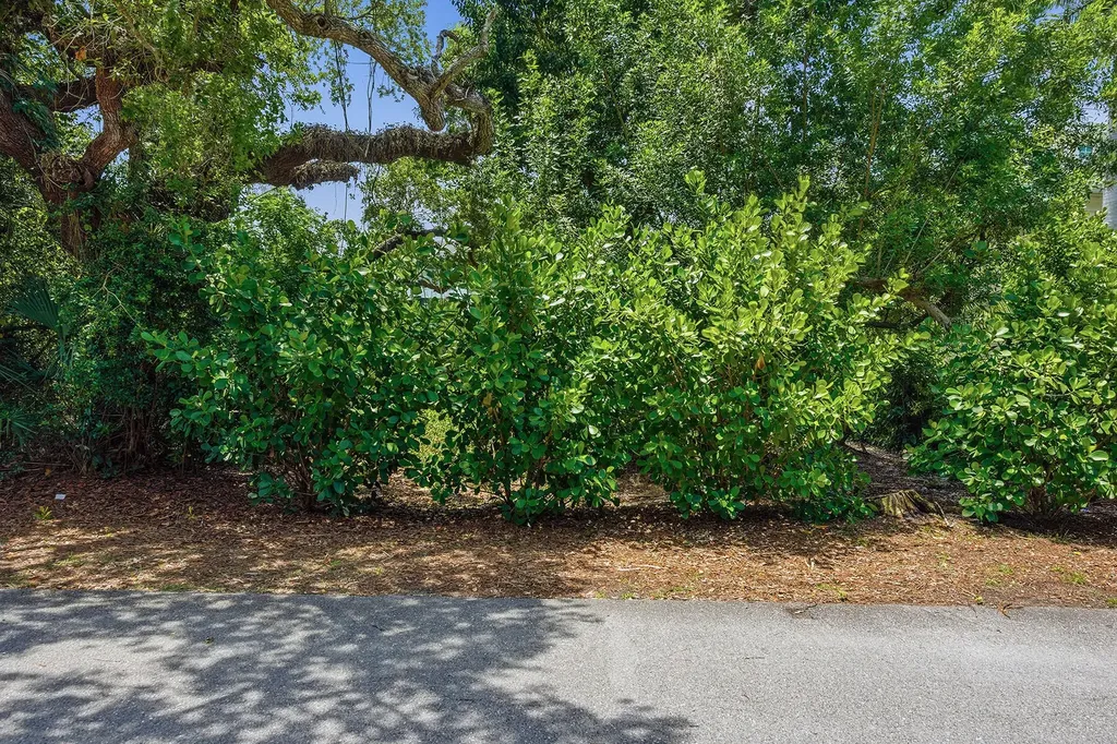 375 Gumbo Limbo Lane Marco Island FL 34145