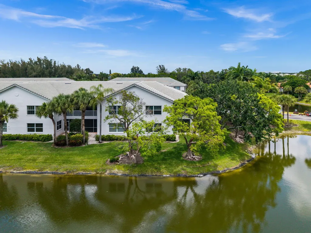 8380 Whisper Trace Lane Naples FL 34114