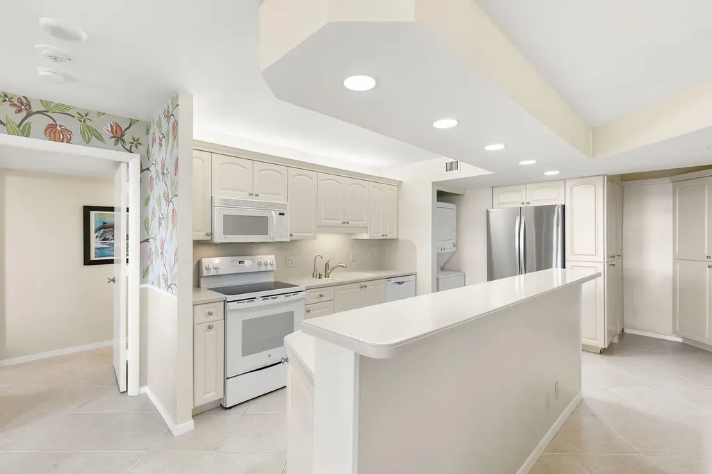 730 S Collier Marco Island FL 34145